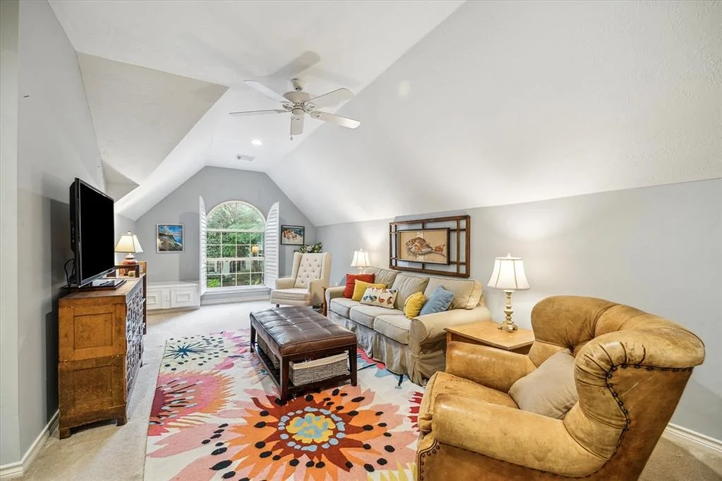 Photo of 6 Graceful Elm Court