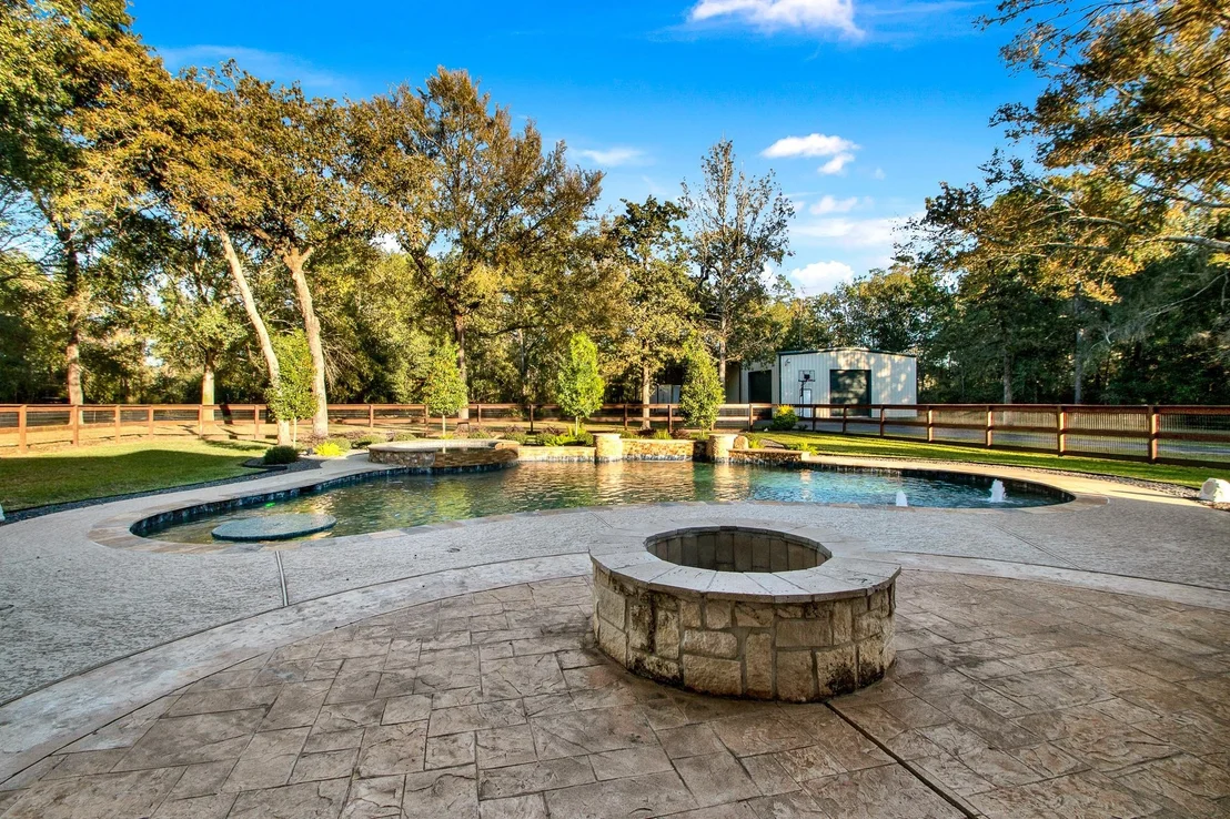 Photo of 33402 Hillside Drive