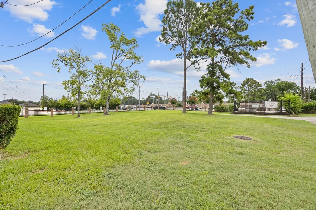 Photo of 3941 Heathersage Drive