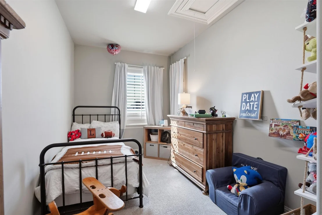 Photo of 1837 Quiet Oak Place