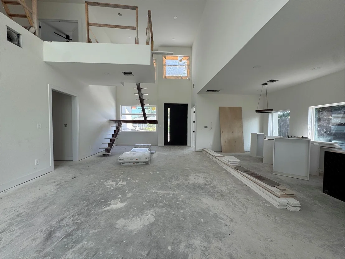 Photo of 8005 Ridgeview Drive