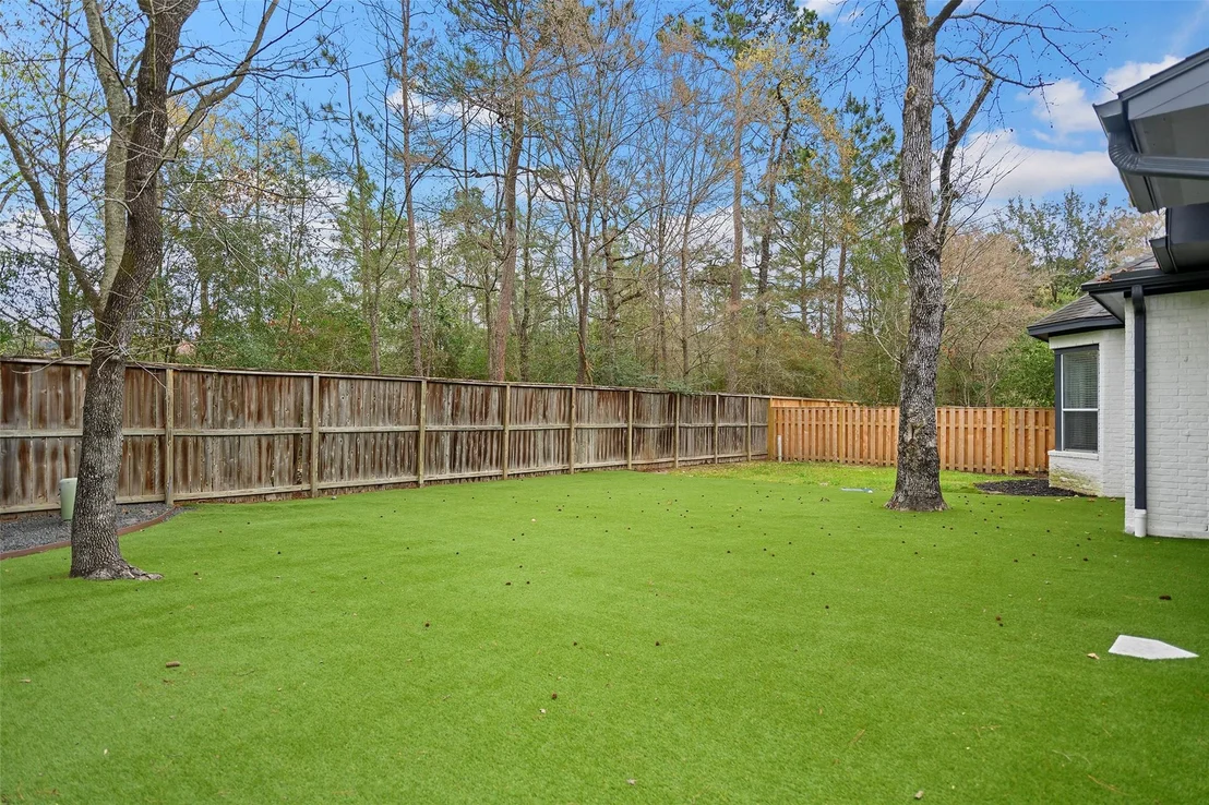 Photo of 98 E Beckonvale Circle