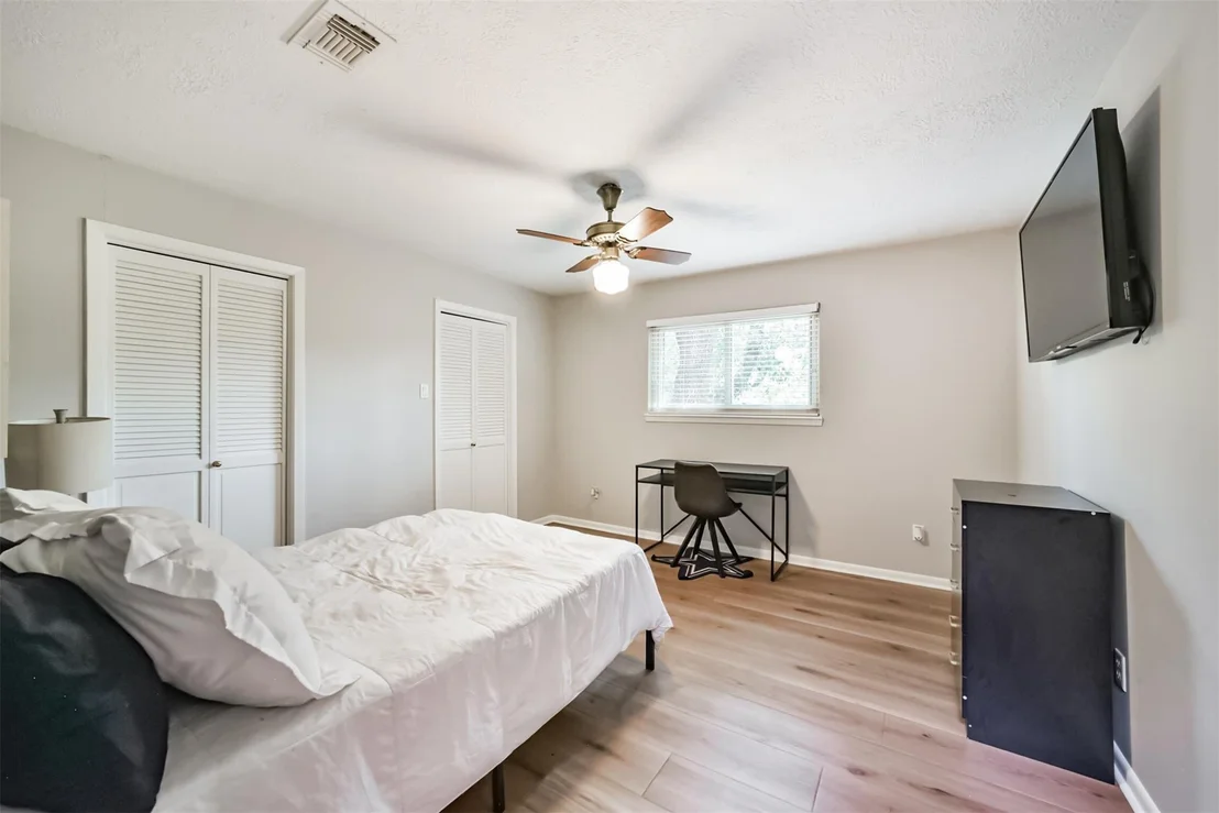 Photo of 7618 Hurst Forest Drive