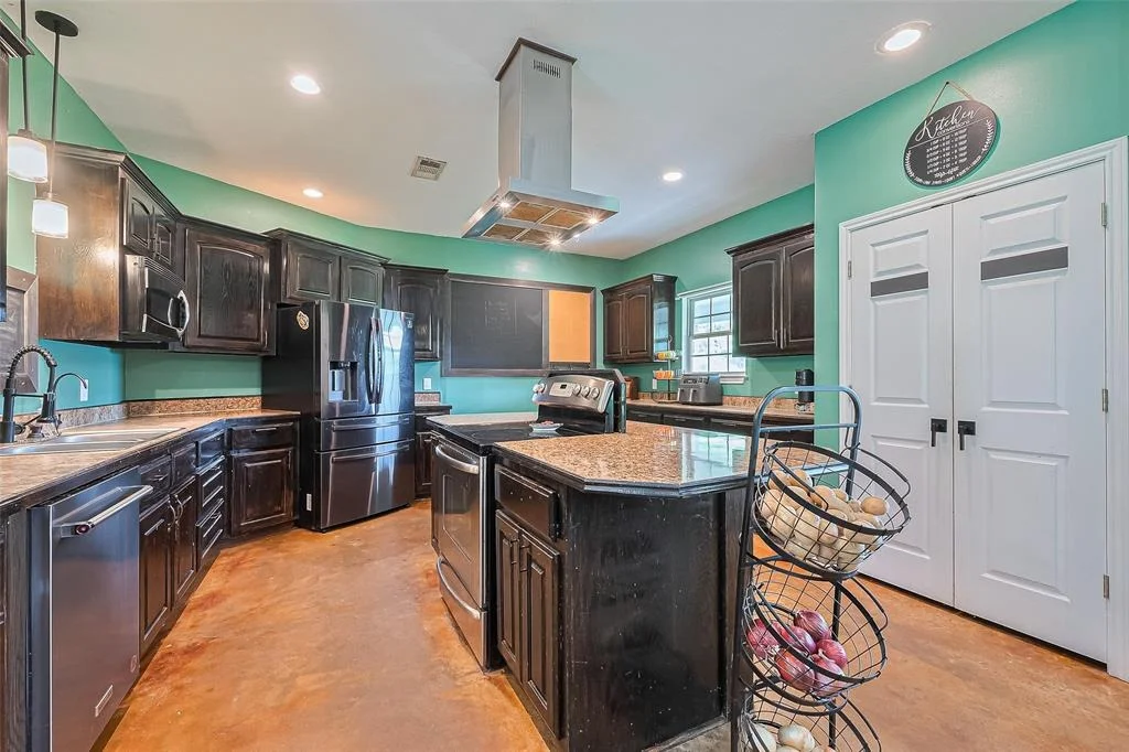 Photo of 5396 Duff Road