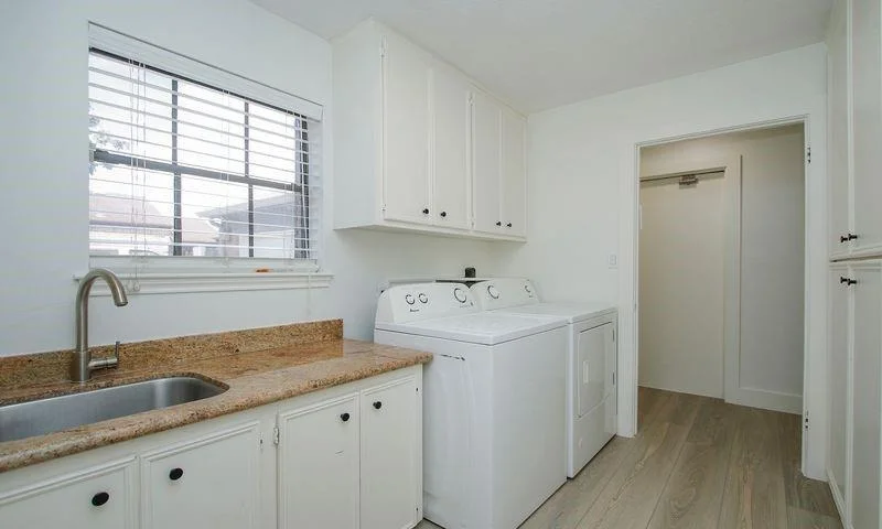 Photo of 8006 Albin Lane