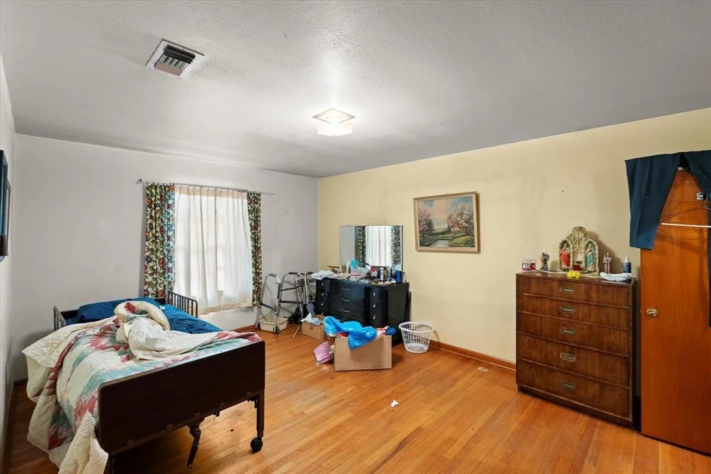 Photo of 2114 Lazybrook Drive