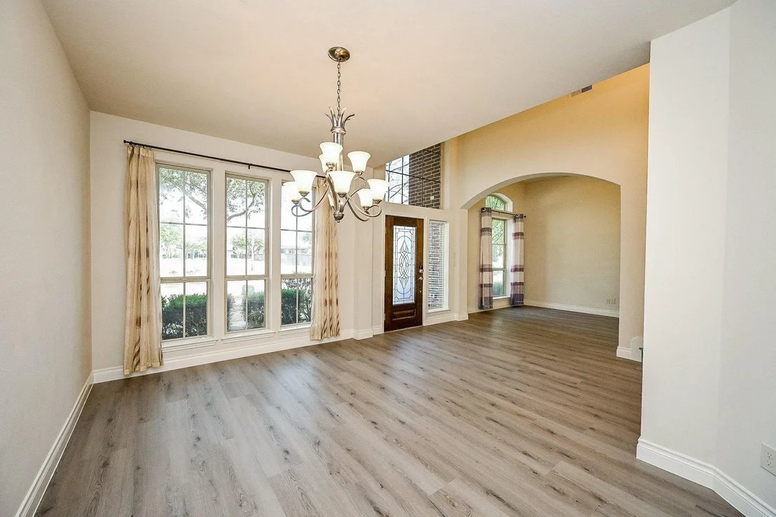 Photo of 28651 Pleasant Forest Drive