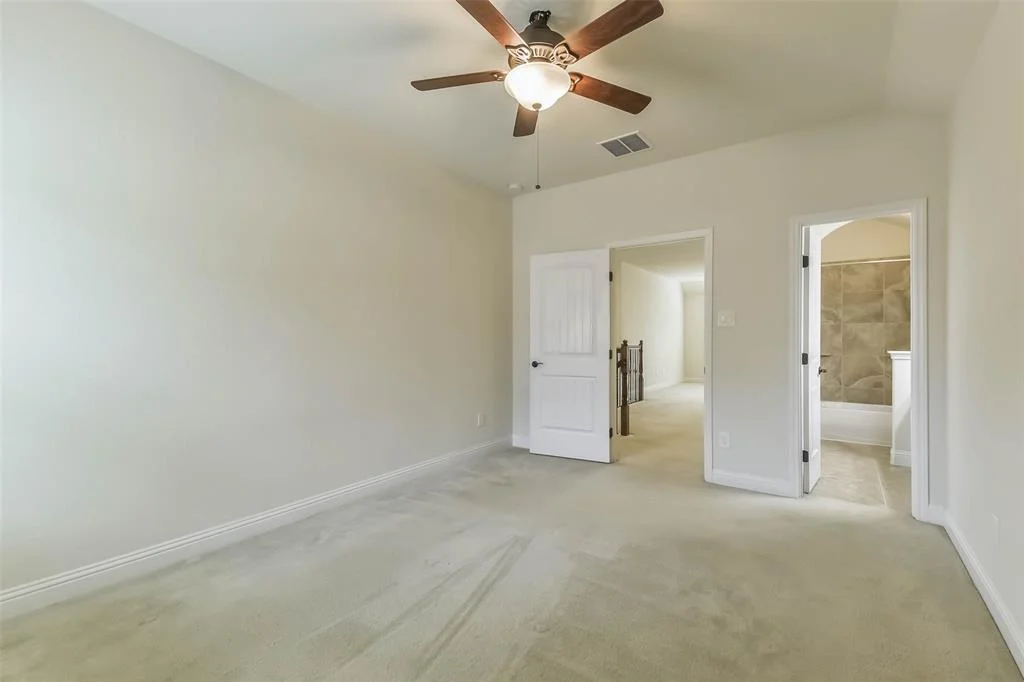 Photo of 15 Waterfall Way