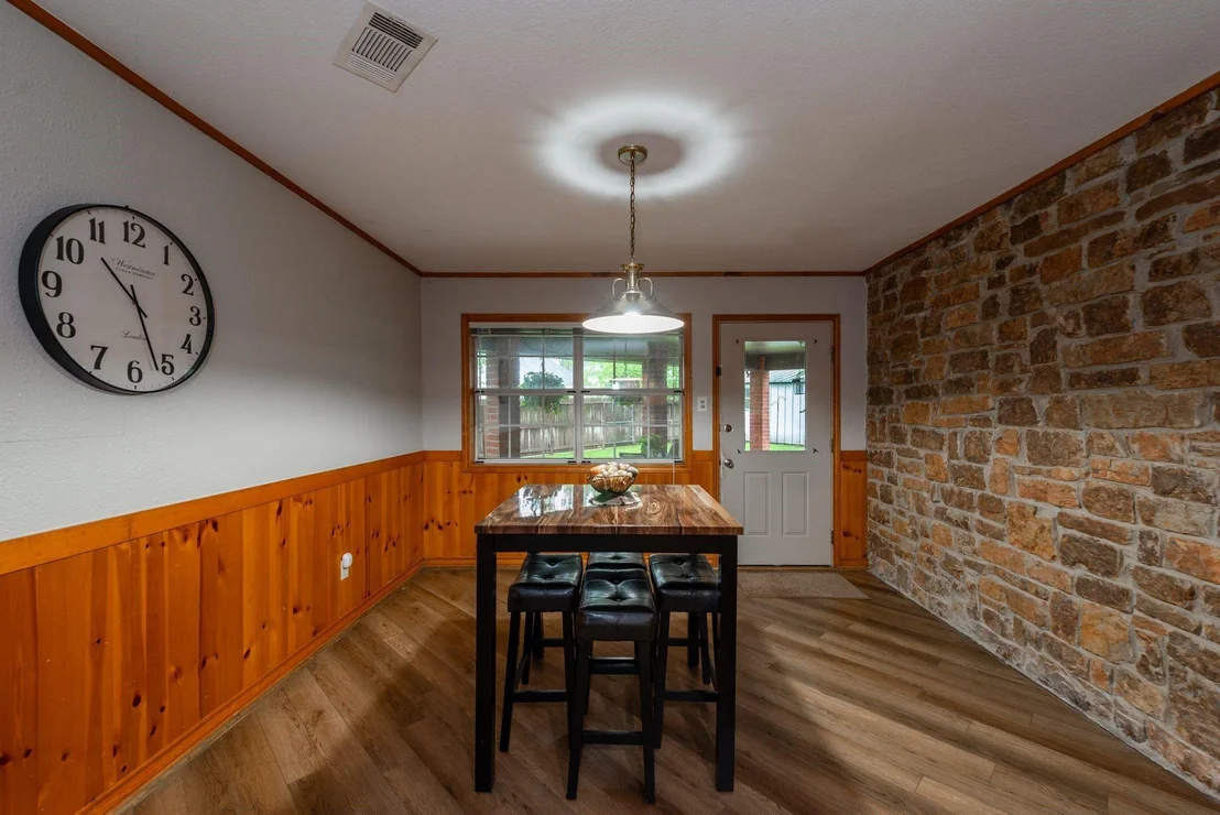 Photo of 330 N 4th Street