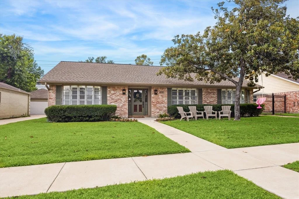Photo of 2910 Ann Arbor Drive