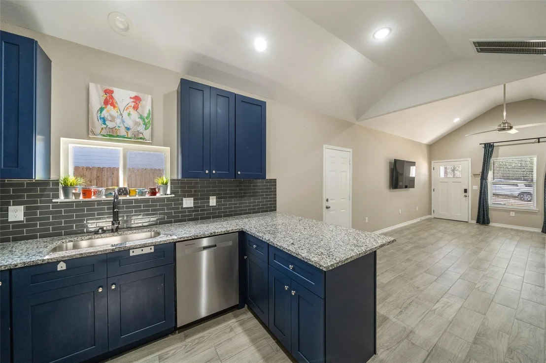 Photo of 14990 Indian Hill Trail
