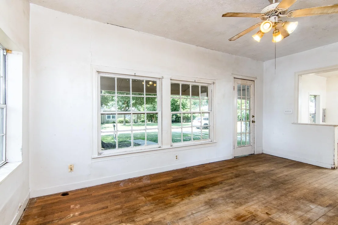 Photo of 1004 Barbara Street