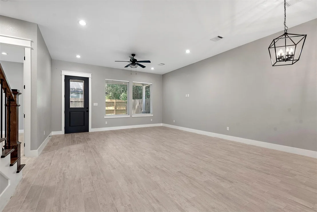 Photo of 13222 Doral Circle