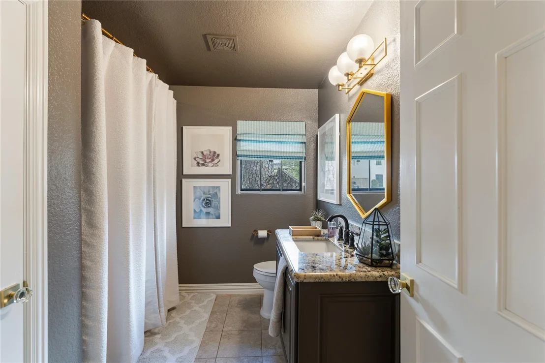 Photo of 1534 Glourie Drive