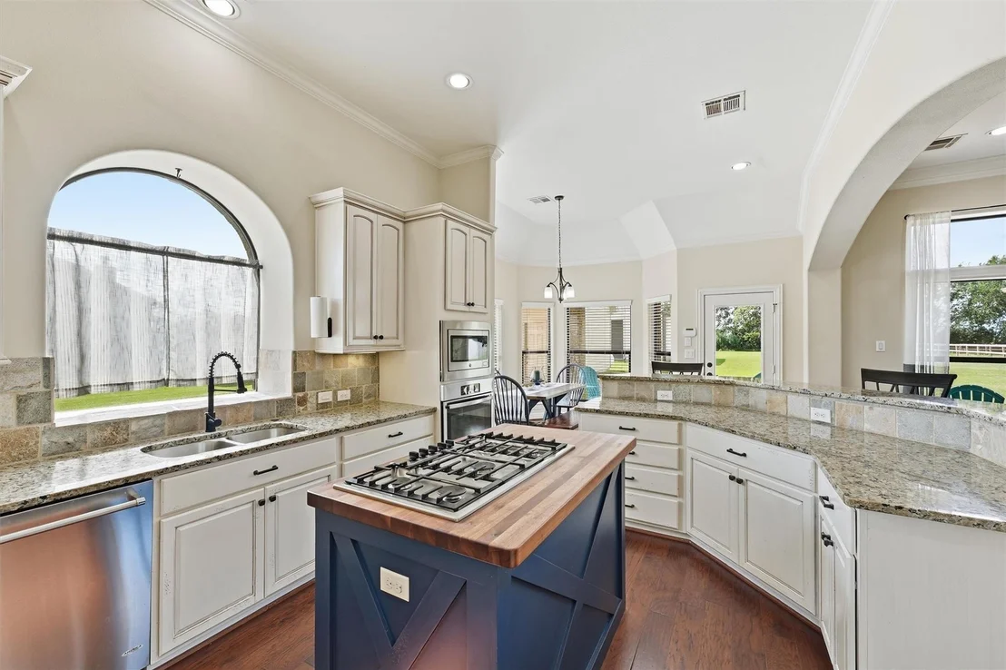 Photo of 4810 Magnolia Bend Drive