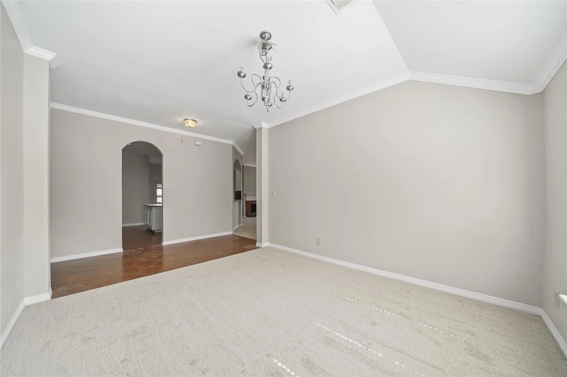 Photo of 626 Silver Creek Circle