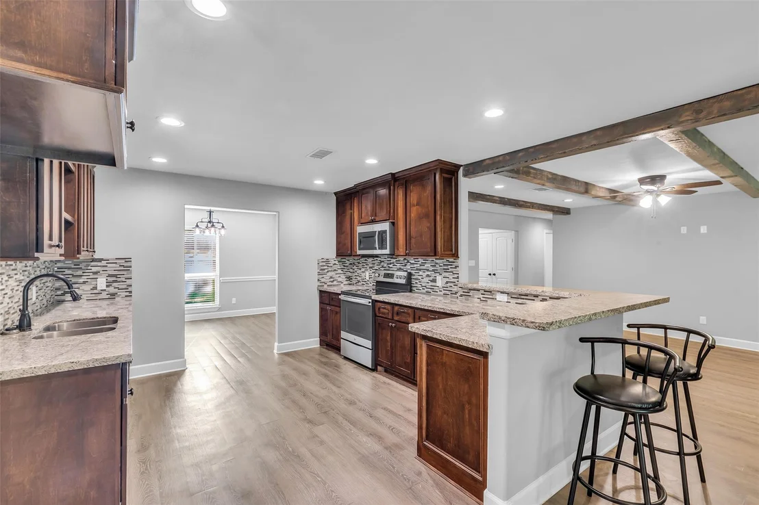 Photo of 11635 Forest Glen Drive