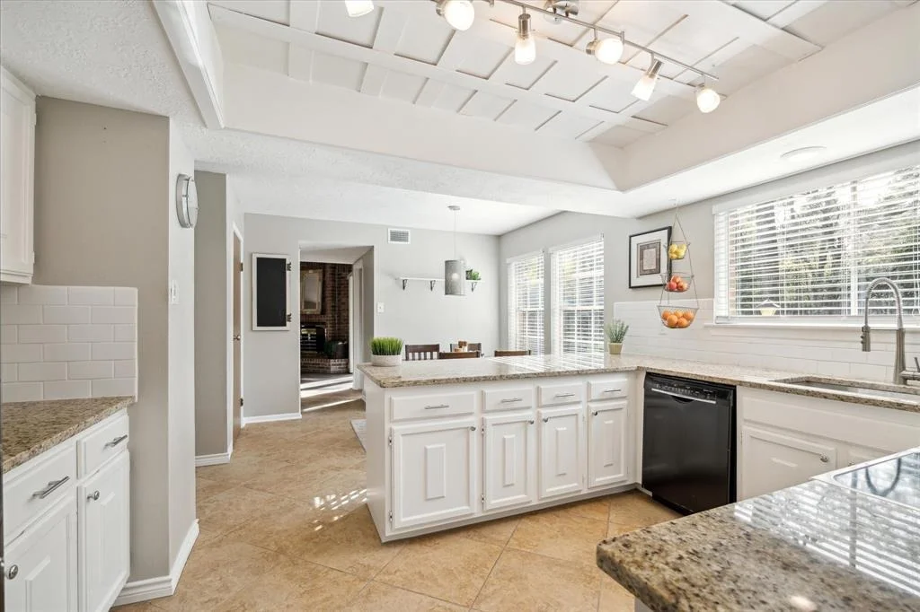 Photo of 33 Hickory Oak Drive