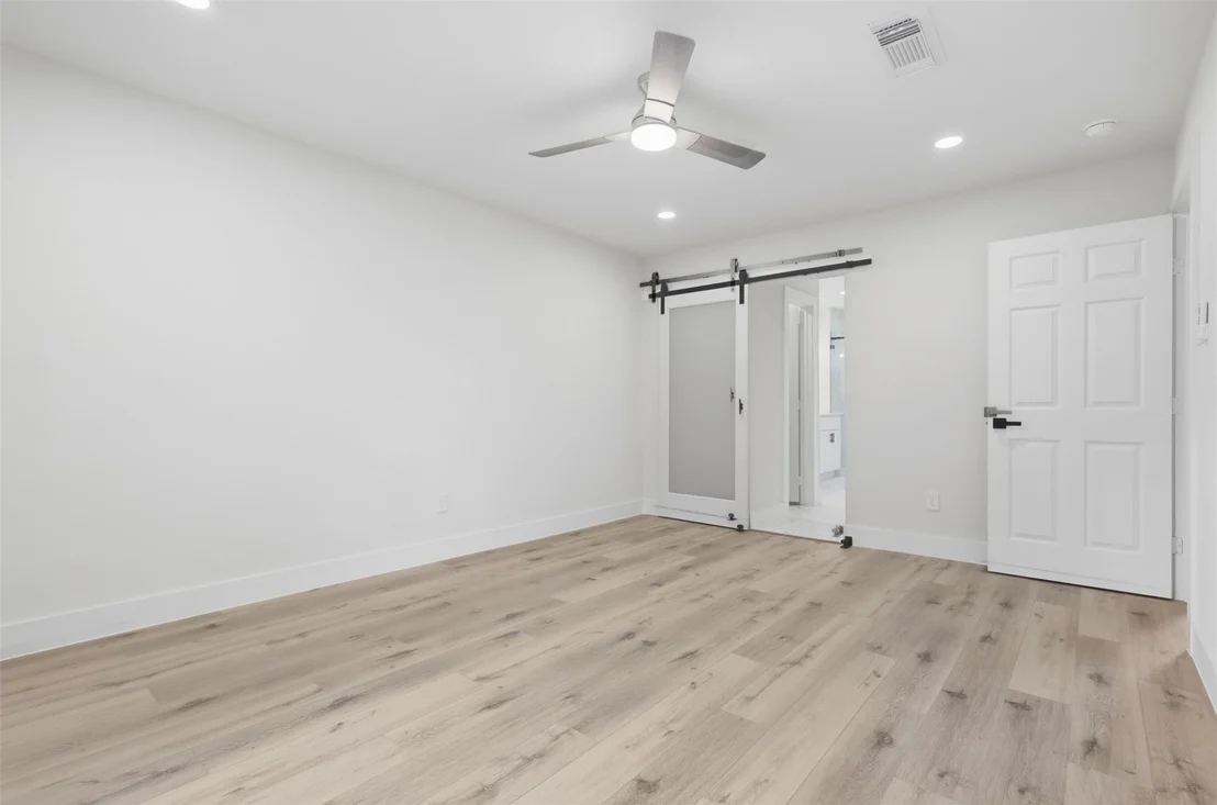 Photo of 8119 Pine Green Lane