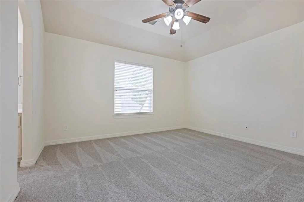 Photo of 55 E Hullwood Circle