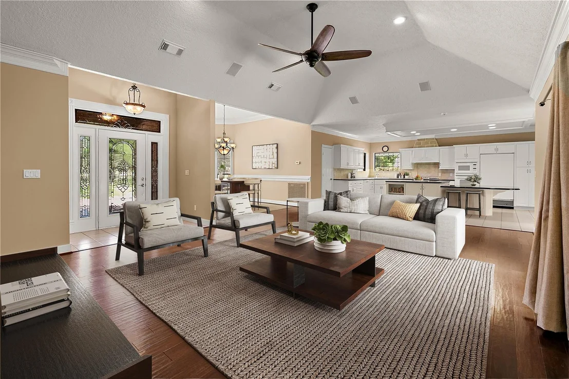 Photo of 2 Oak Crest Circle