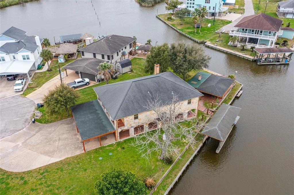 Photo of 710 County Road 776 Palm