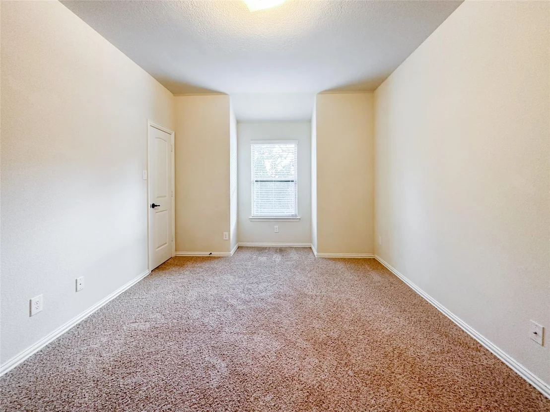 Photo of 110 S Sawbridge Circle