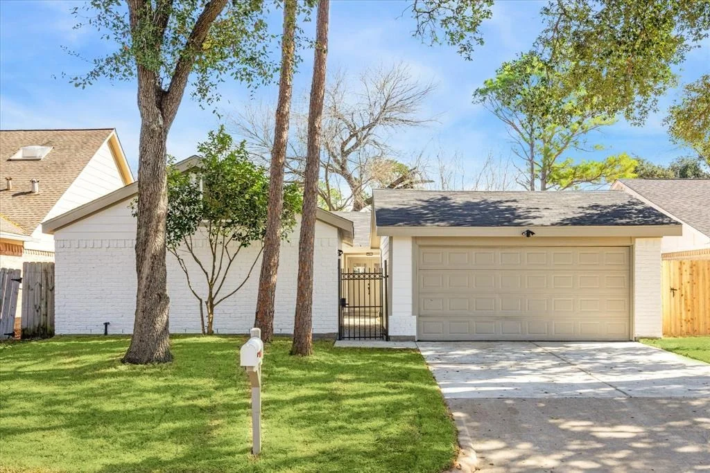 Photo of 3215 Hazy Park Drive