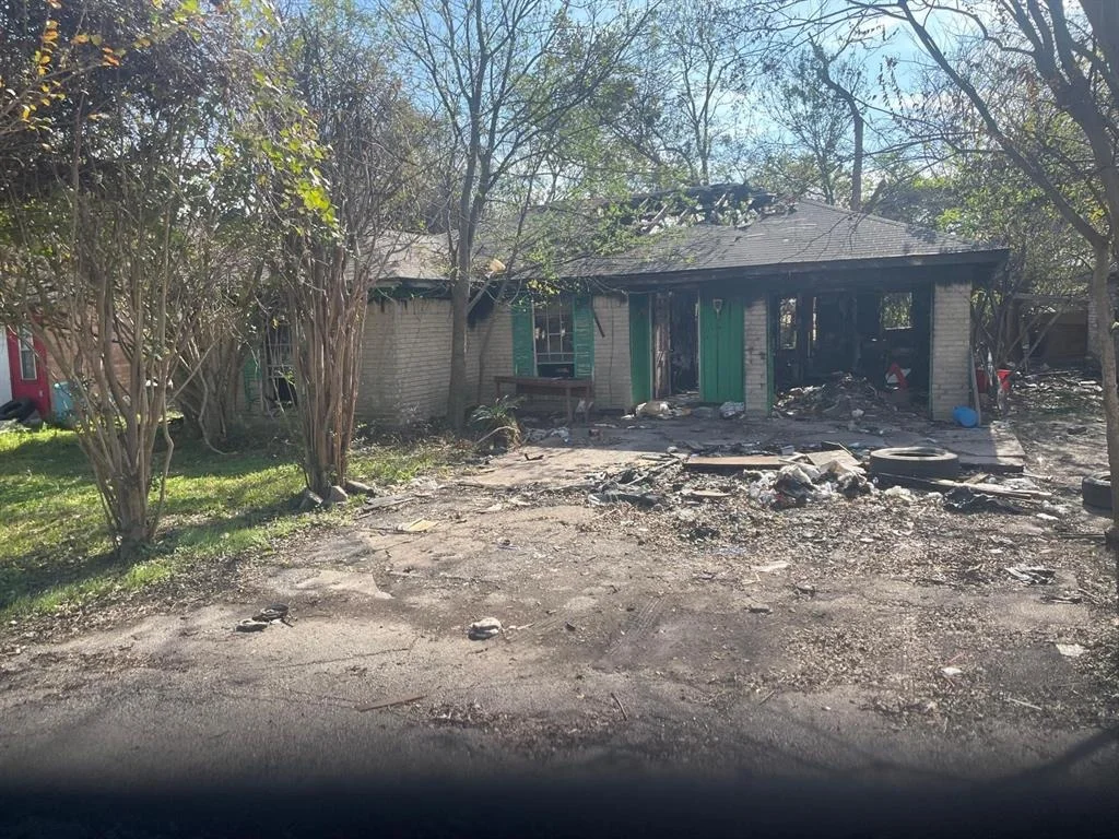Photo of 17114 Hall Shepperd Road