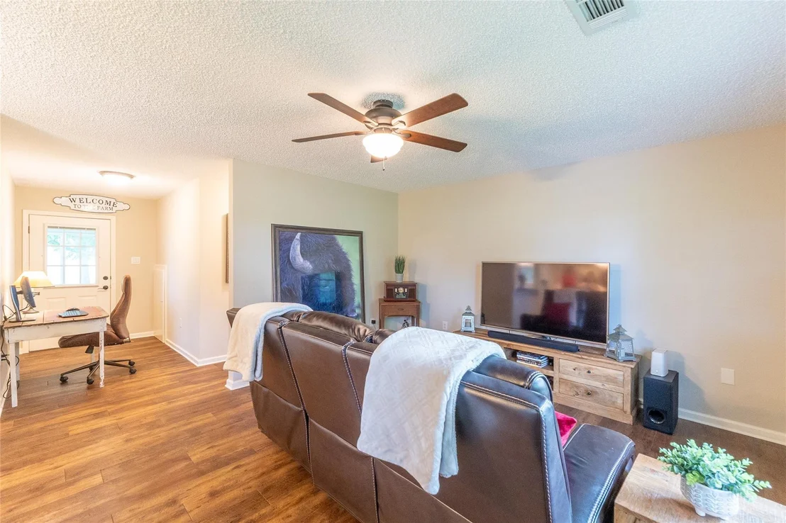 Photo of 2710 County Road 2274