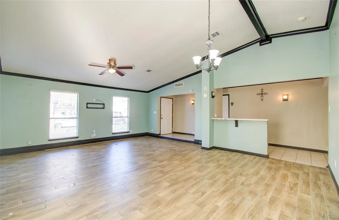 Photo of 8014 Streamside Drive