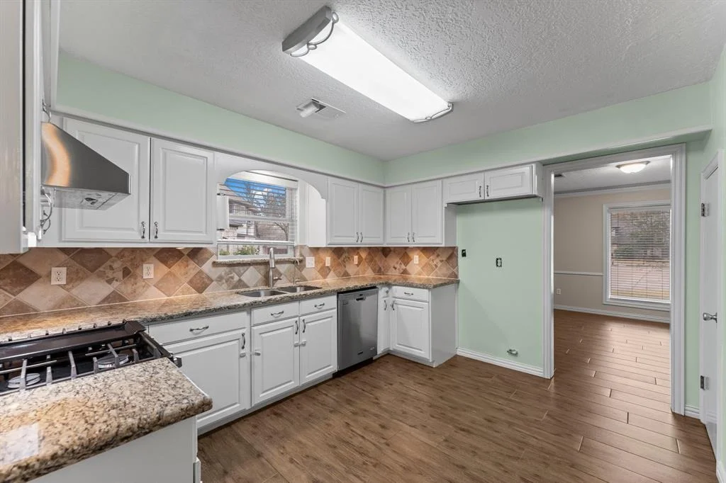 Photo of 6511 Hickorycrest Drive