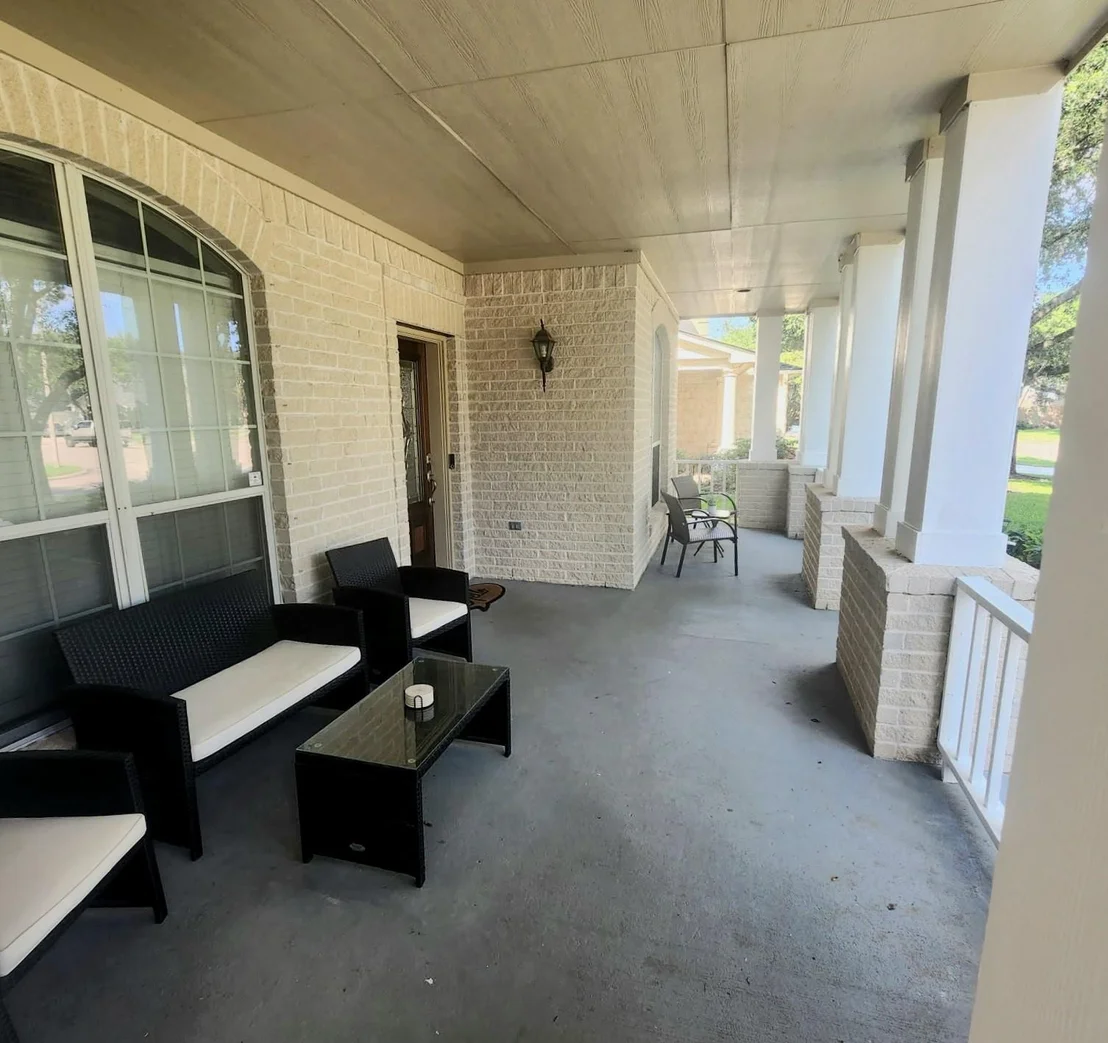 Photo of 1012 Walnut Pointe