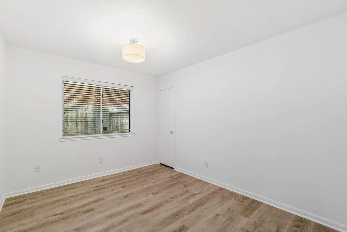 Photo of 31115 Perlican Drive