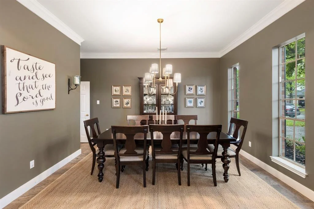 Photo of 2123 River Bend Way