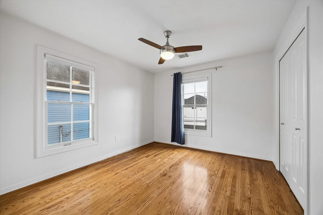 Photo of 3915 Golf Drive