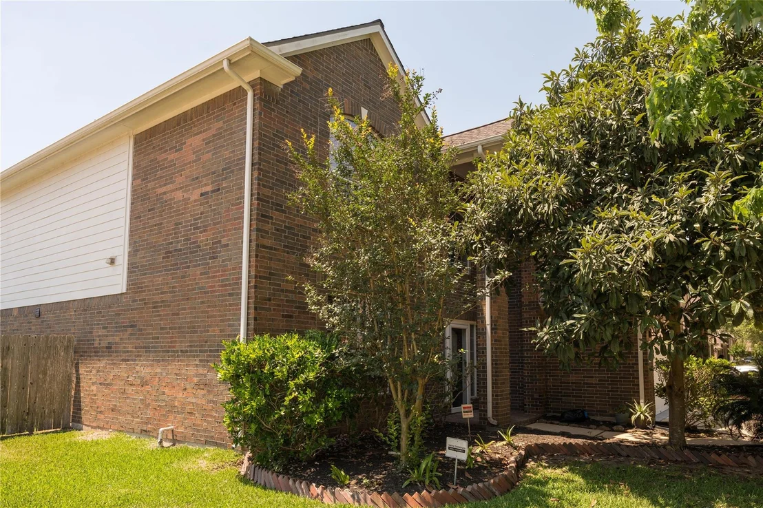 Photo of 10102 Hidden Falls Drive