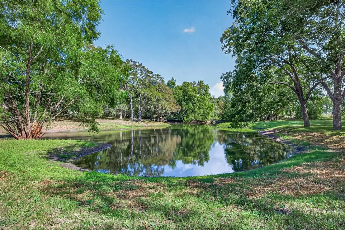 Photo of 1135 Buescher Road