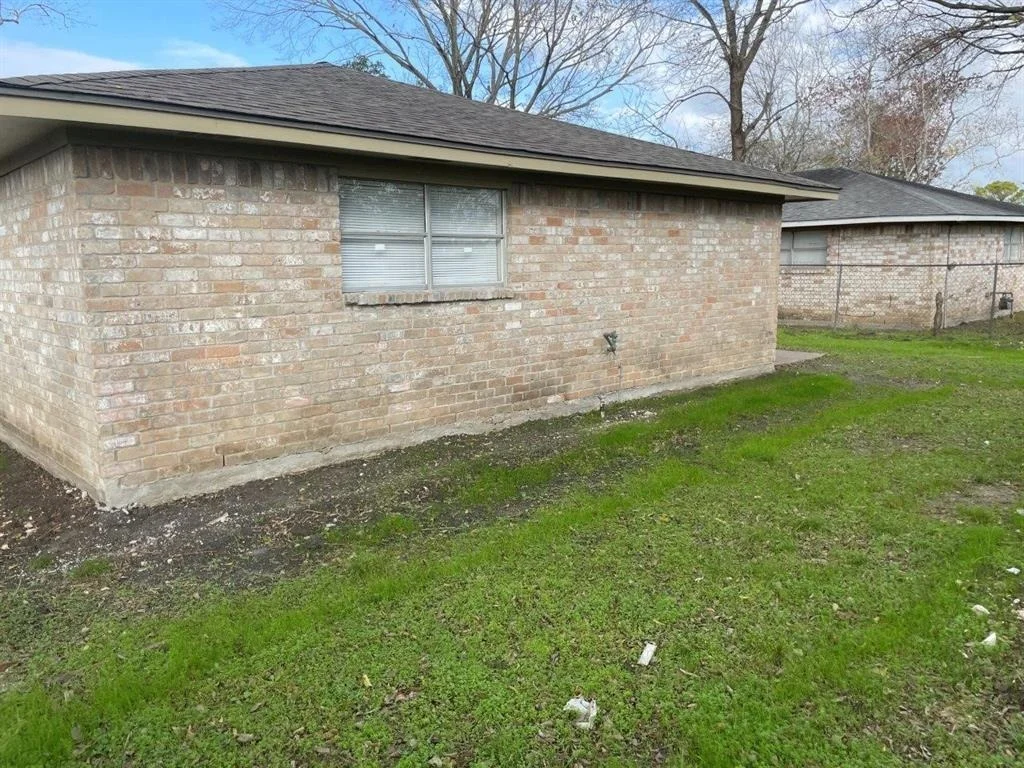 Photo of 4914 Fairgreen Lane