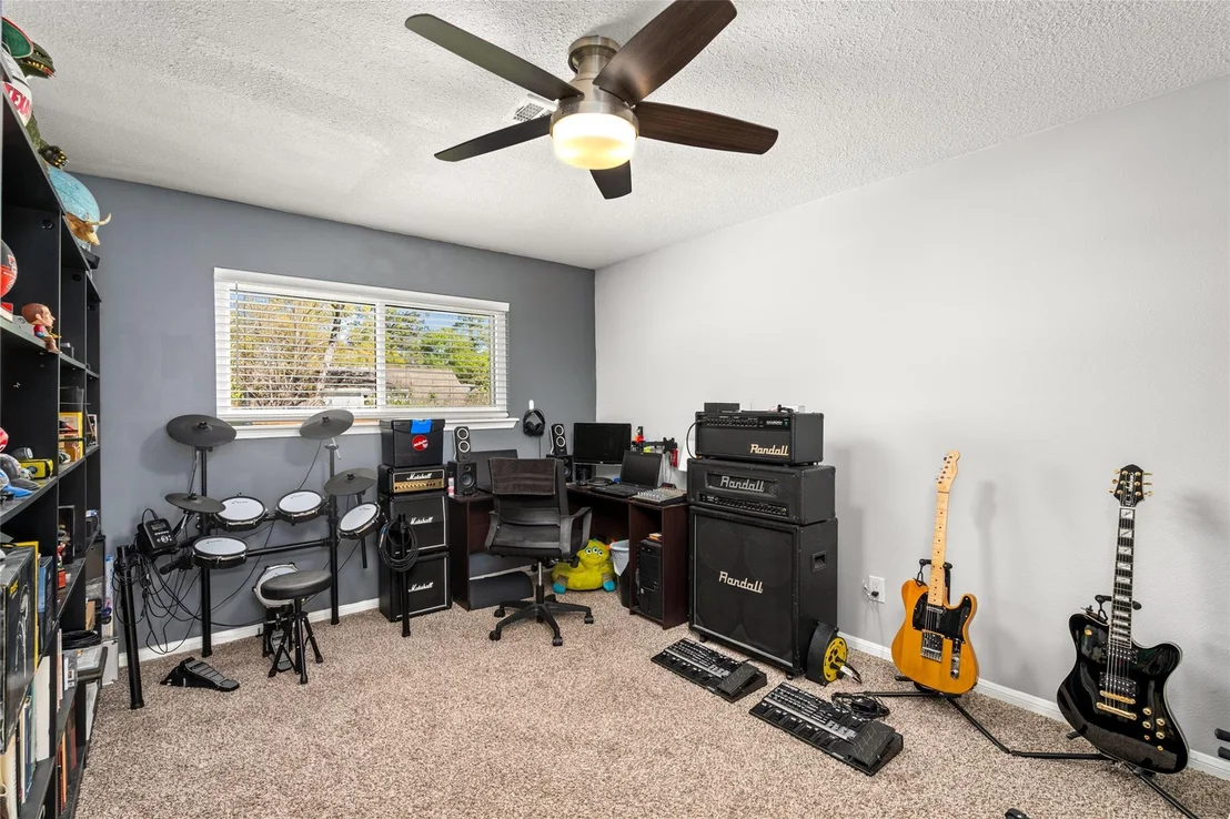 Photo of 5318 Springton Lane