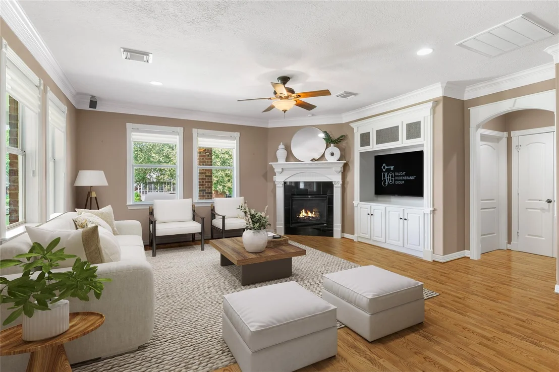 Photo of 5442 Lakeshore Drive