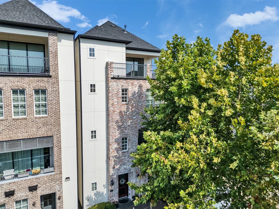 Photo of 6014 Matthew Oaks Place