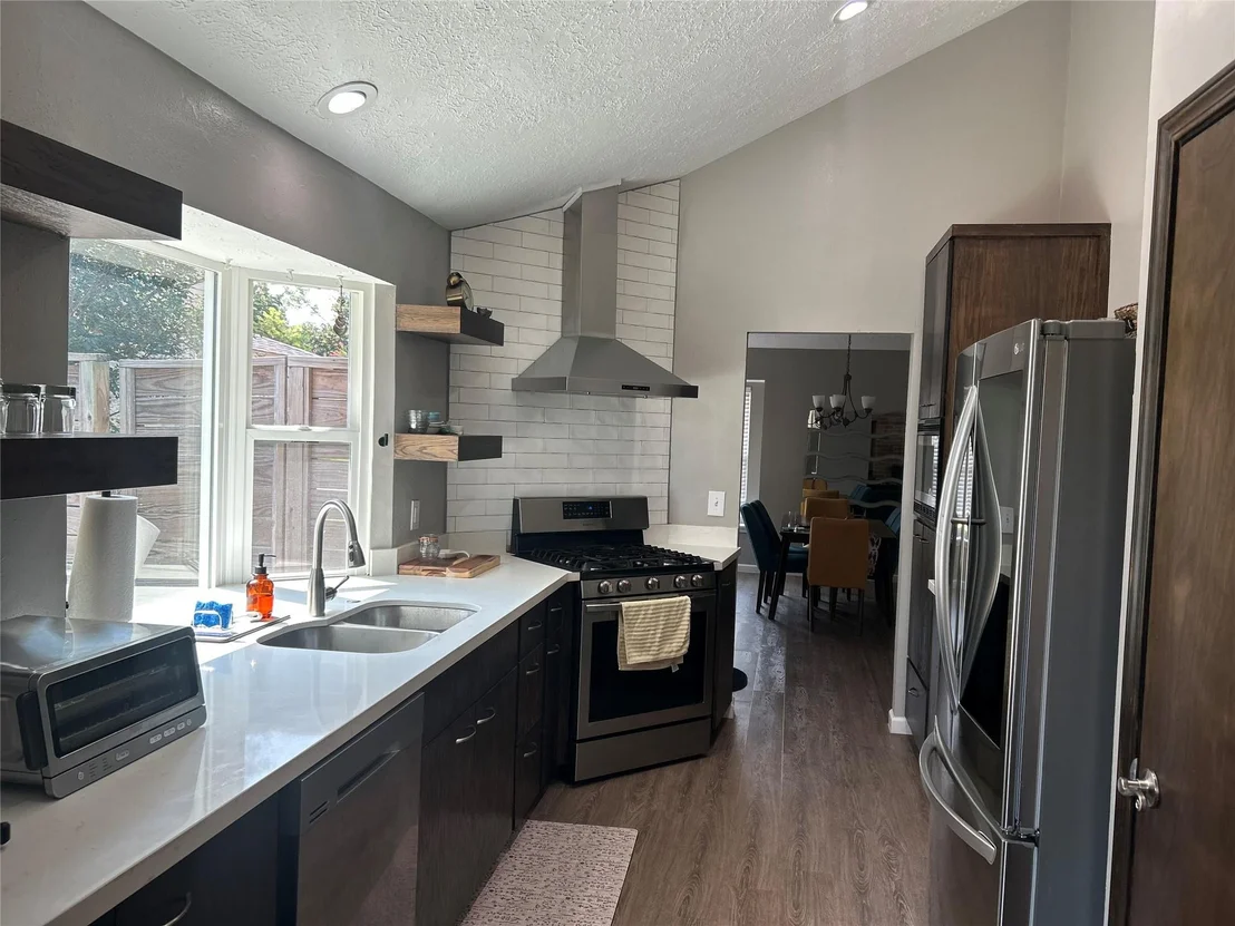 Photo of 1406 Rushworth Drive