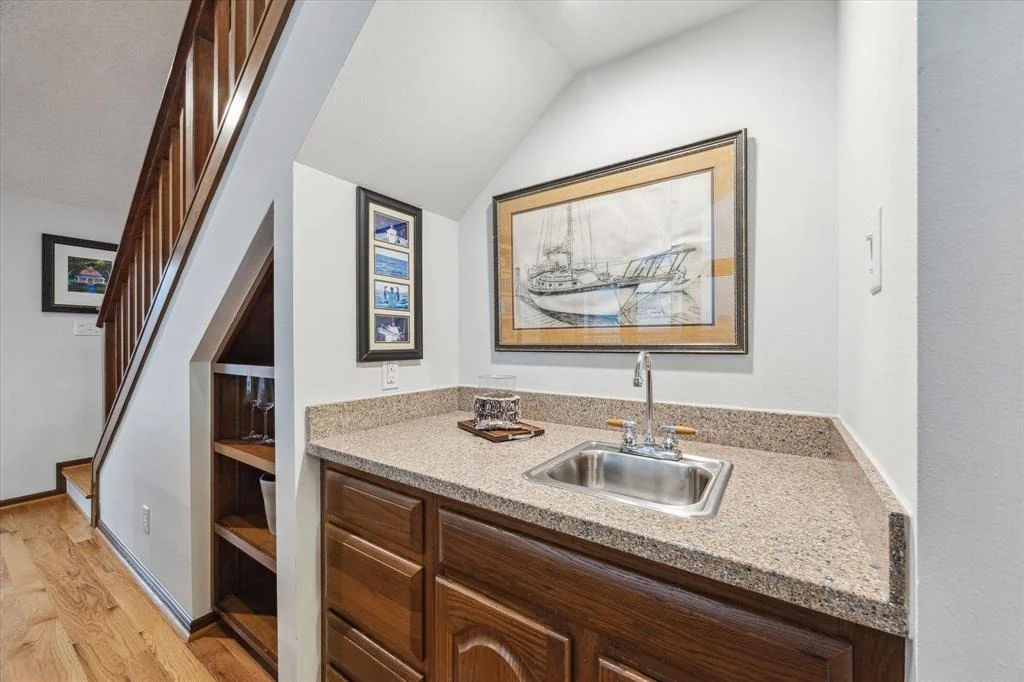 Photo of 16606 Bayfront Drive