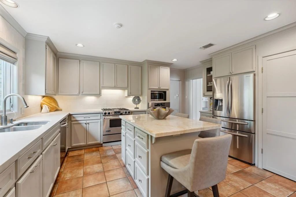 Photo of 5627 Del Monte Drive