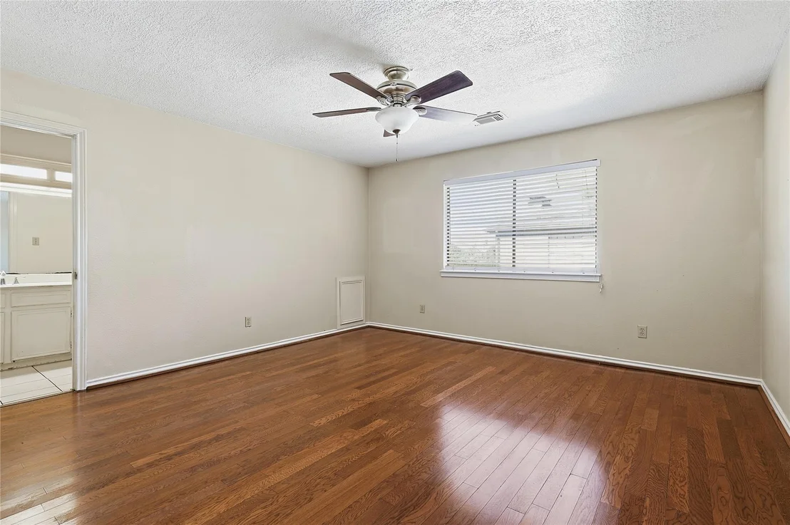 Photo of 7331 Athlone Drive