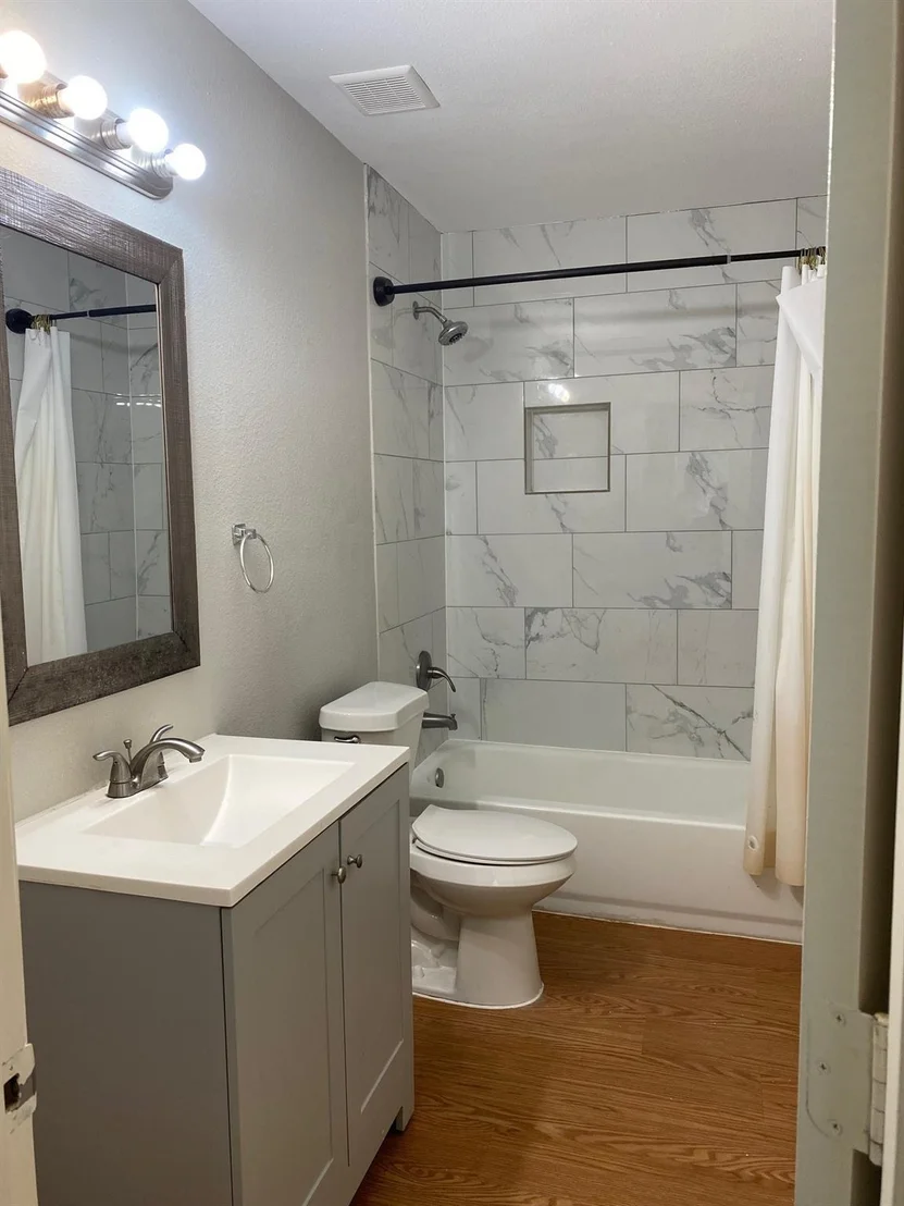 Photo of 1809 W 8th Street