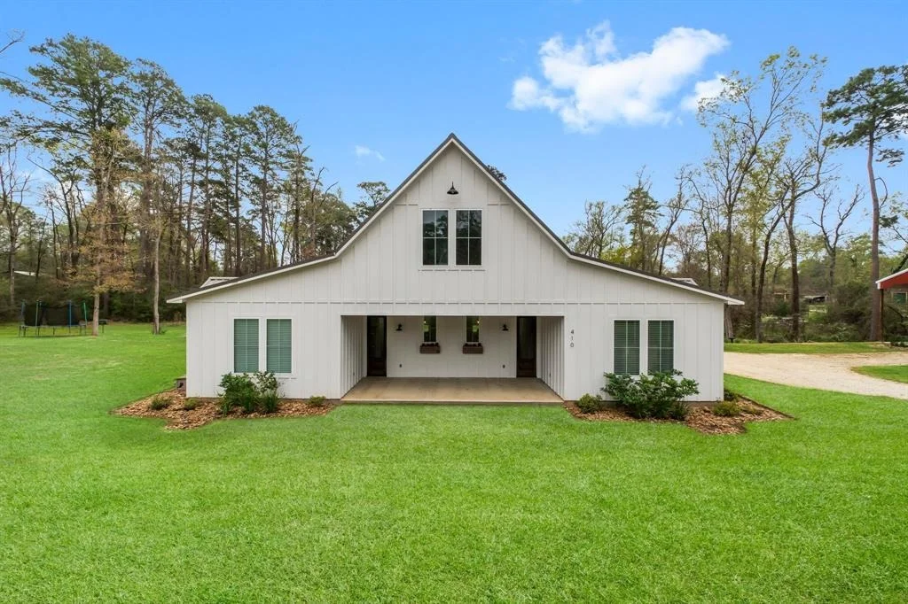 Photo of 410 Eagle Lake