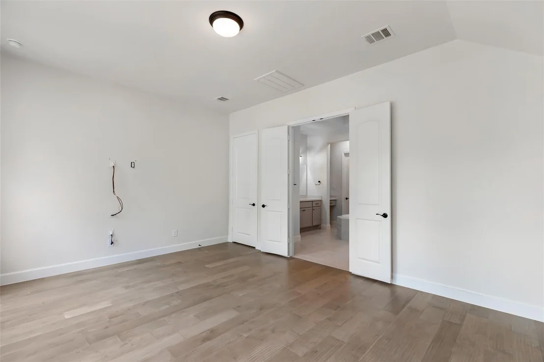 Photo of 21873 Otter Point Lane