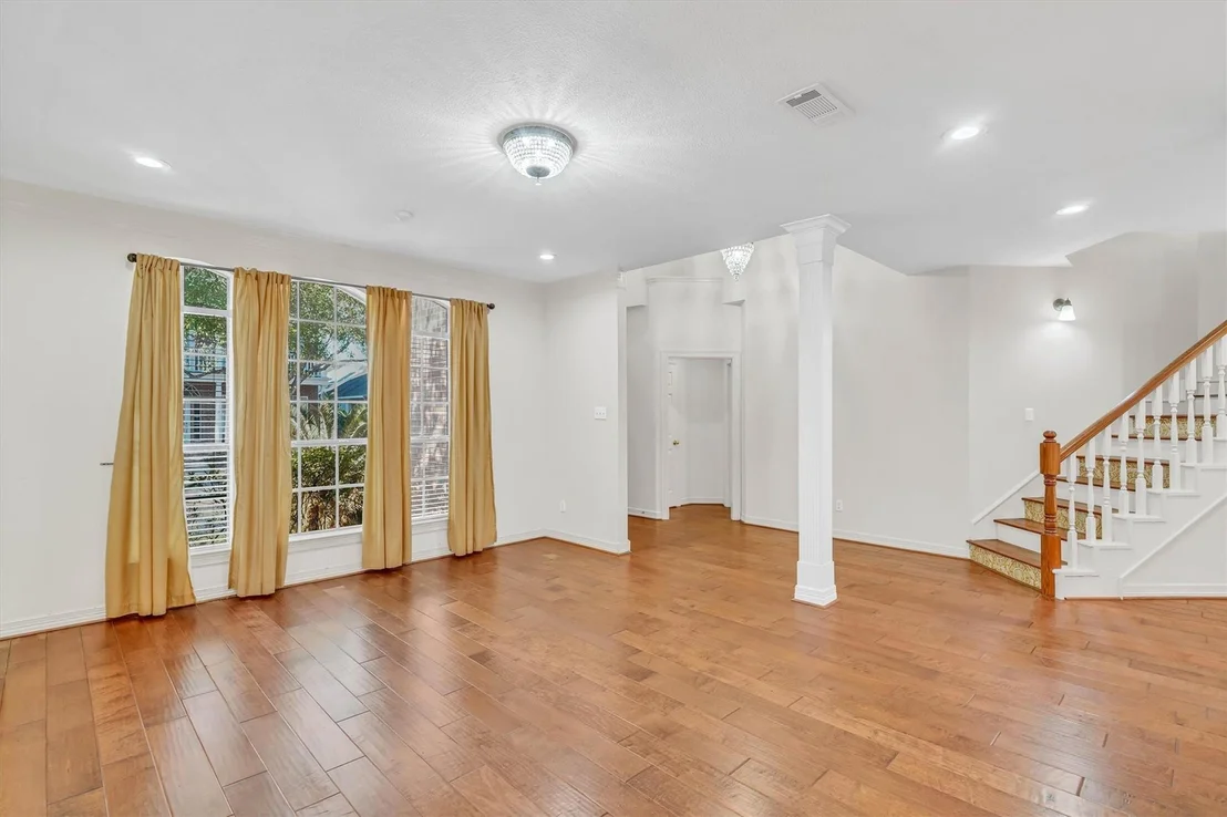 Photo of 20002 Barton Creek Court